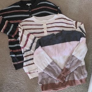Lot of 3 American eagle sweaters xs